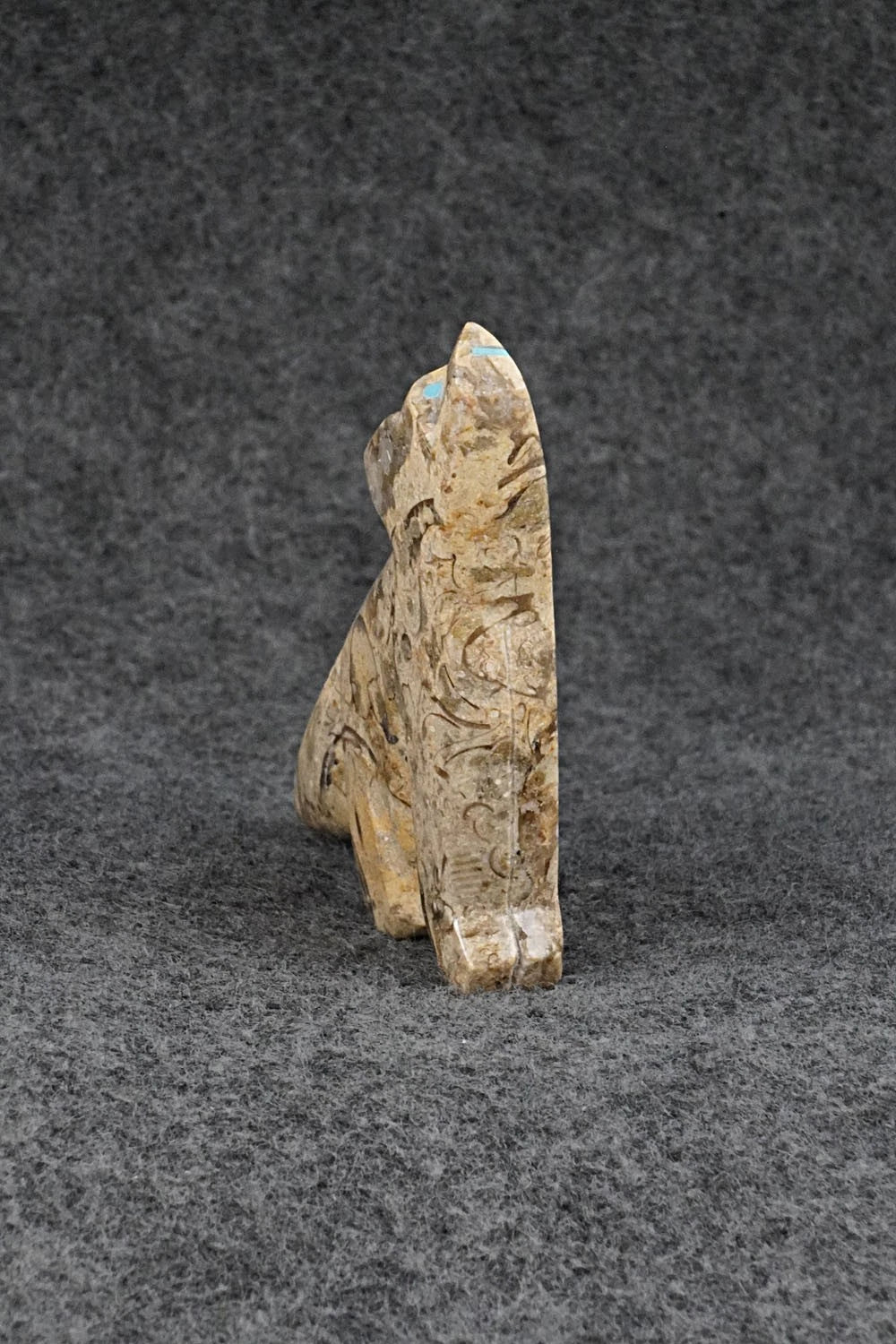 Wolf Zuni Fetish Carving - Kenric Laiwakete