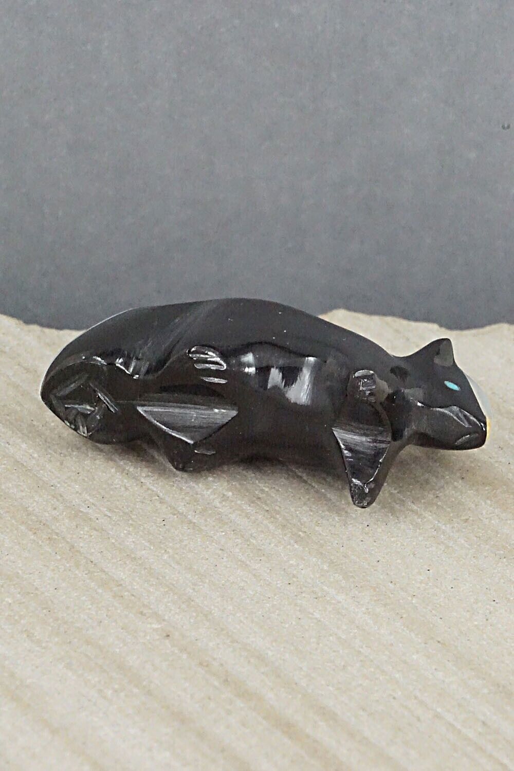 Skunk Zuni Fetish Carving - Calvert Bowannie