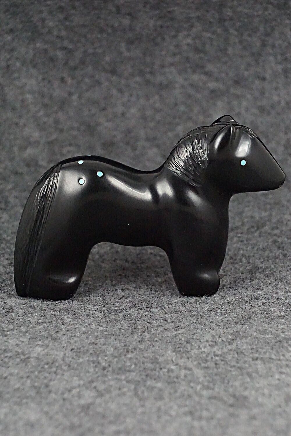 Horse Zuni Fetish Carving - Herbert Halate