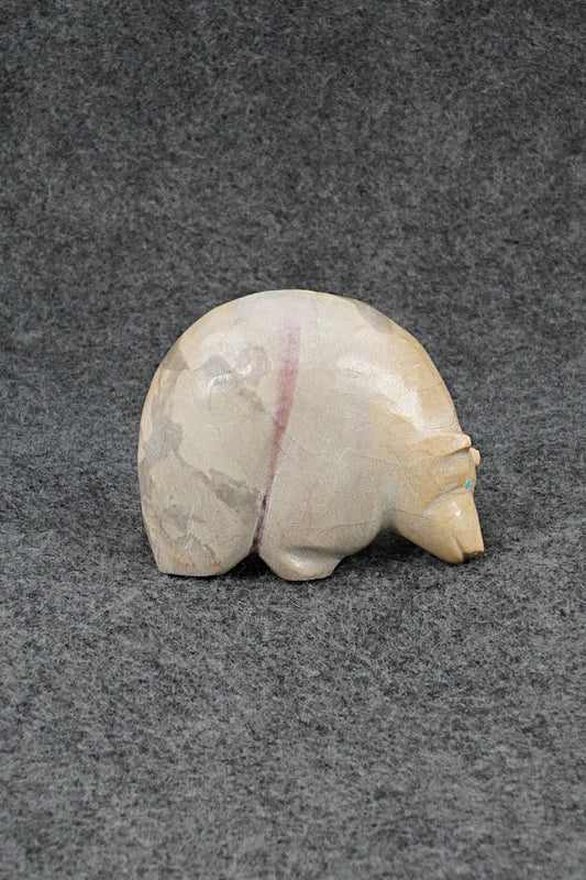 Bear Zuni Fetish Carving - Delvin Leekya