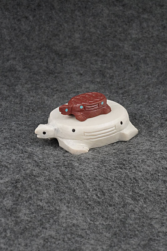 Turtle Zuni Fetish Carving - Jesus Espino