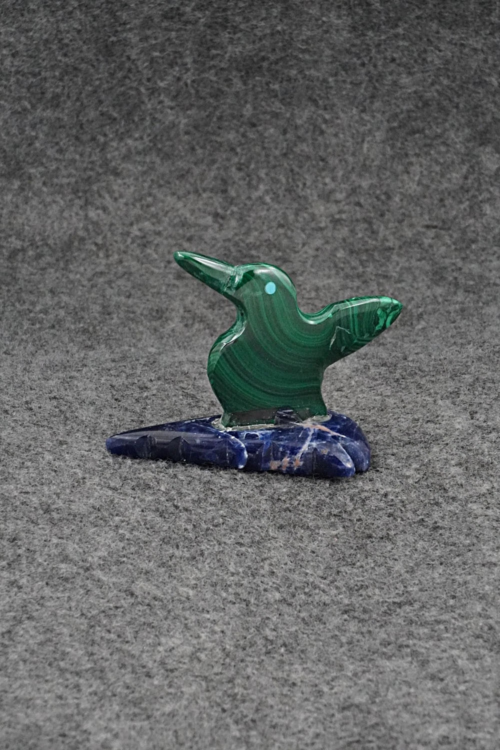 Humming Bird Zuni Fetish Carving - Kenric Laiwakete