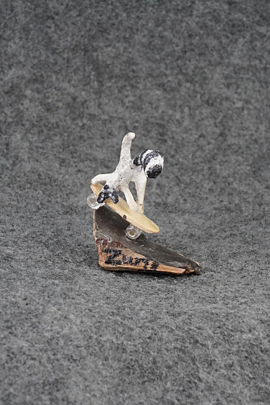 Raccoon Zuni Fetish Carving - Ruben Najera