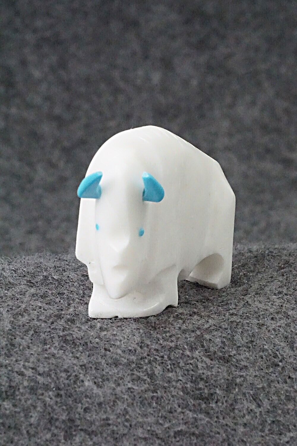 Buffalo Zuni Fetish Carving - Todd Etsate