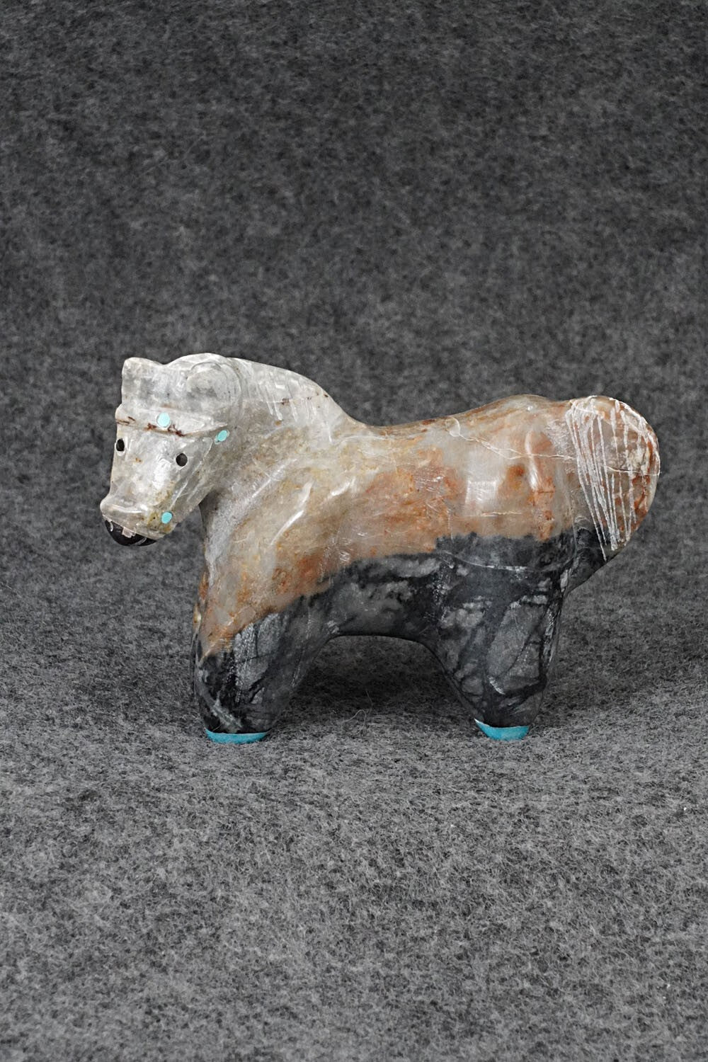 Horse Zuni Fetish Carving - Freddie Leekya