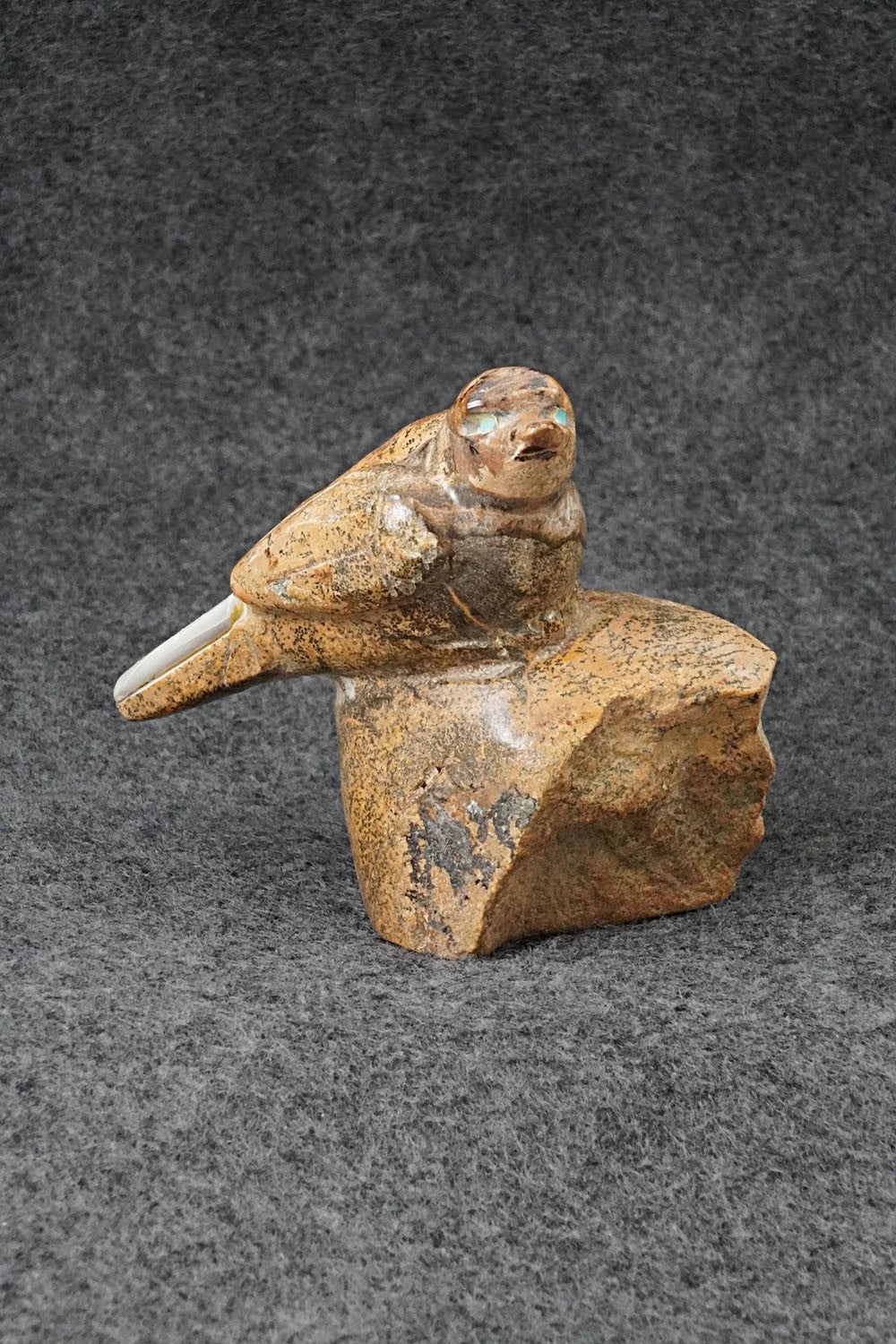 Bird Zuni Fetish Carving - Freddie Leekya