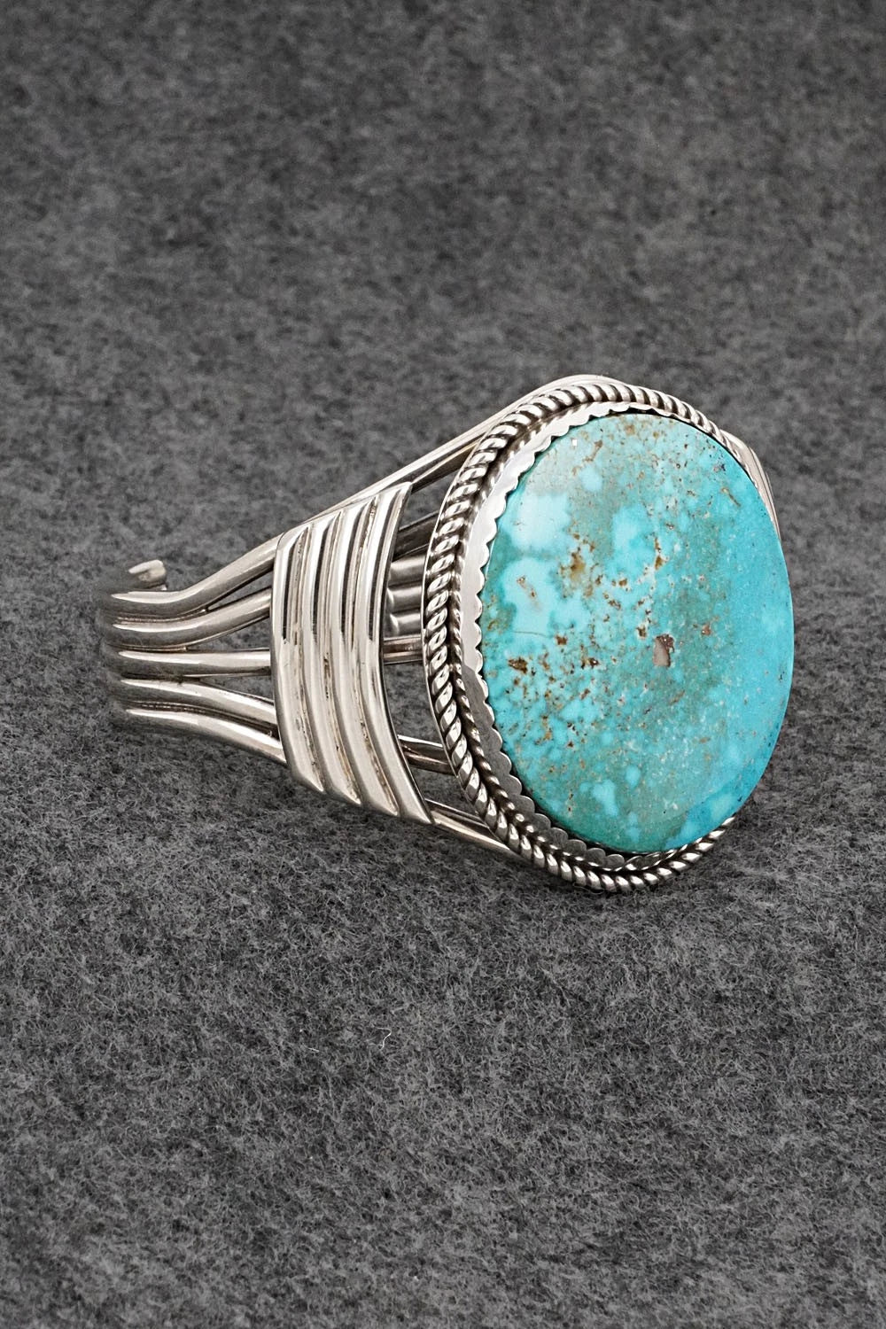 Turquoise & Sterling Silver Vintage Bracelet - Larose Ganadonegro