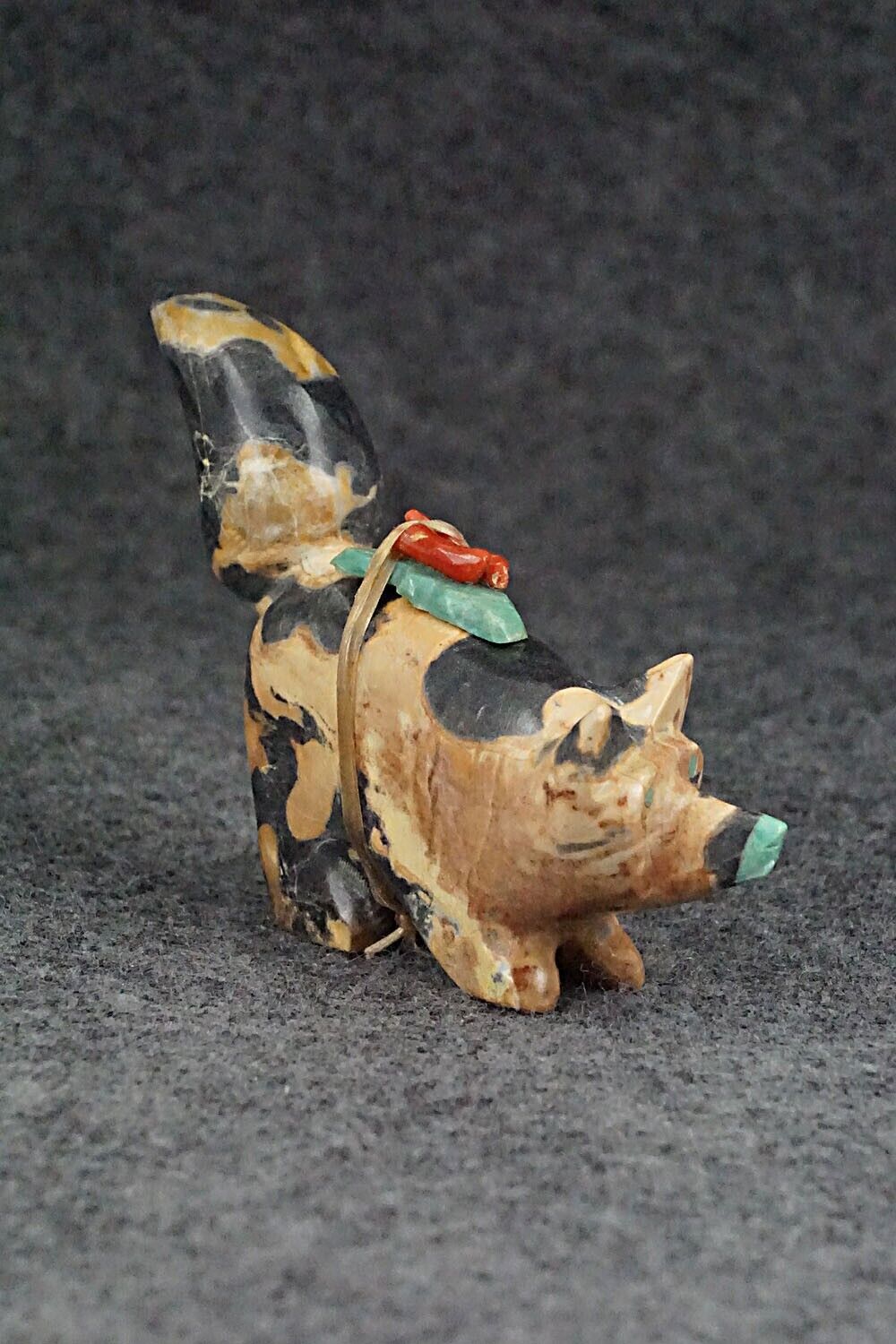 Wolf Zuni Fetish Carving - Enrike Leekya