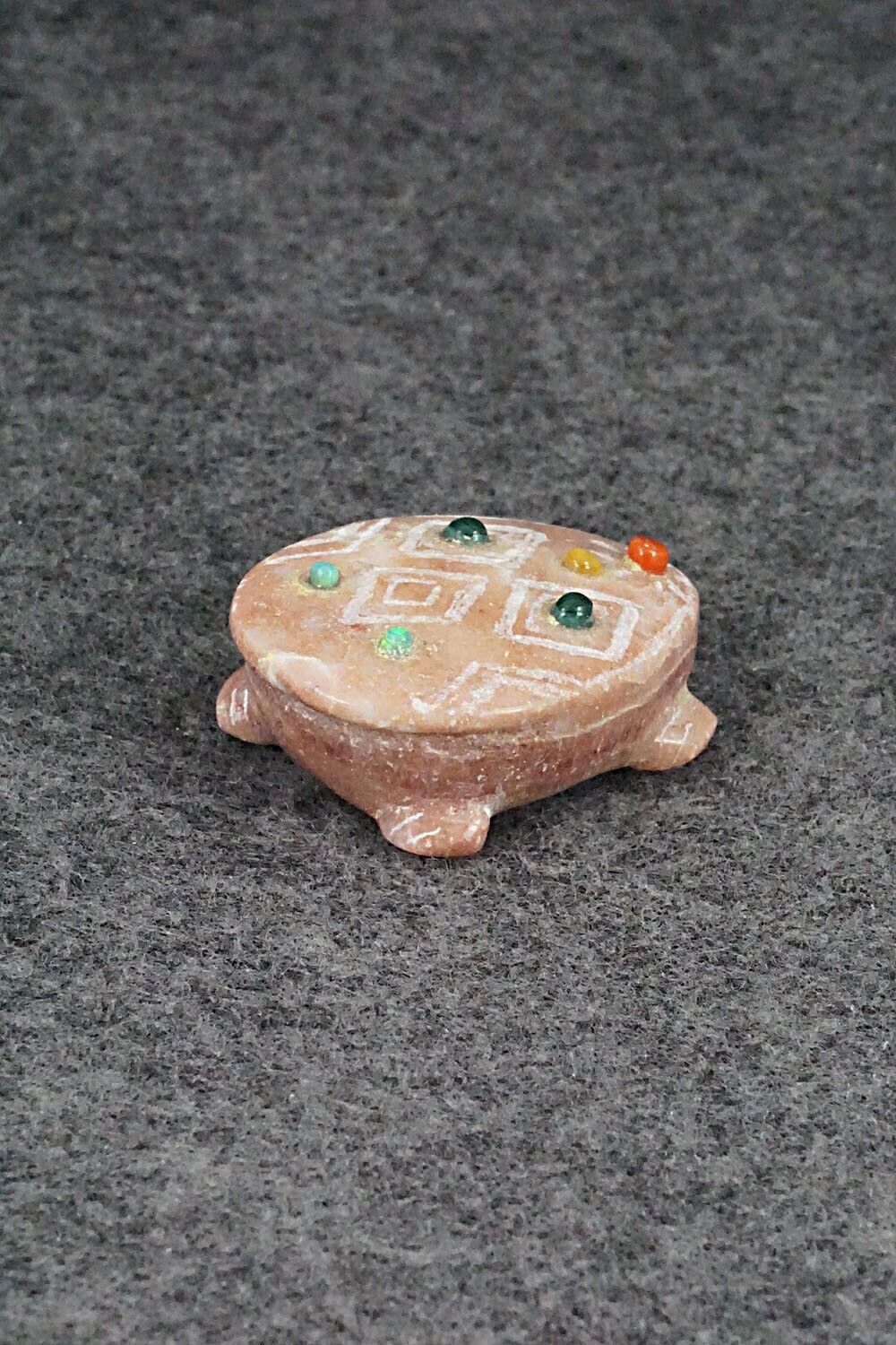 Frog Zuni Fetish Carving - Phyllis Panteah