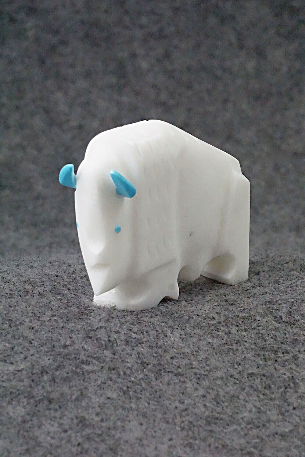 Buffalo Zuni Fetish Carving - Todd Etsate