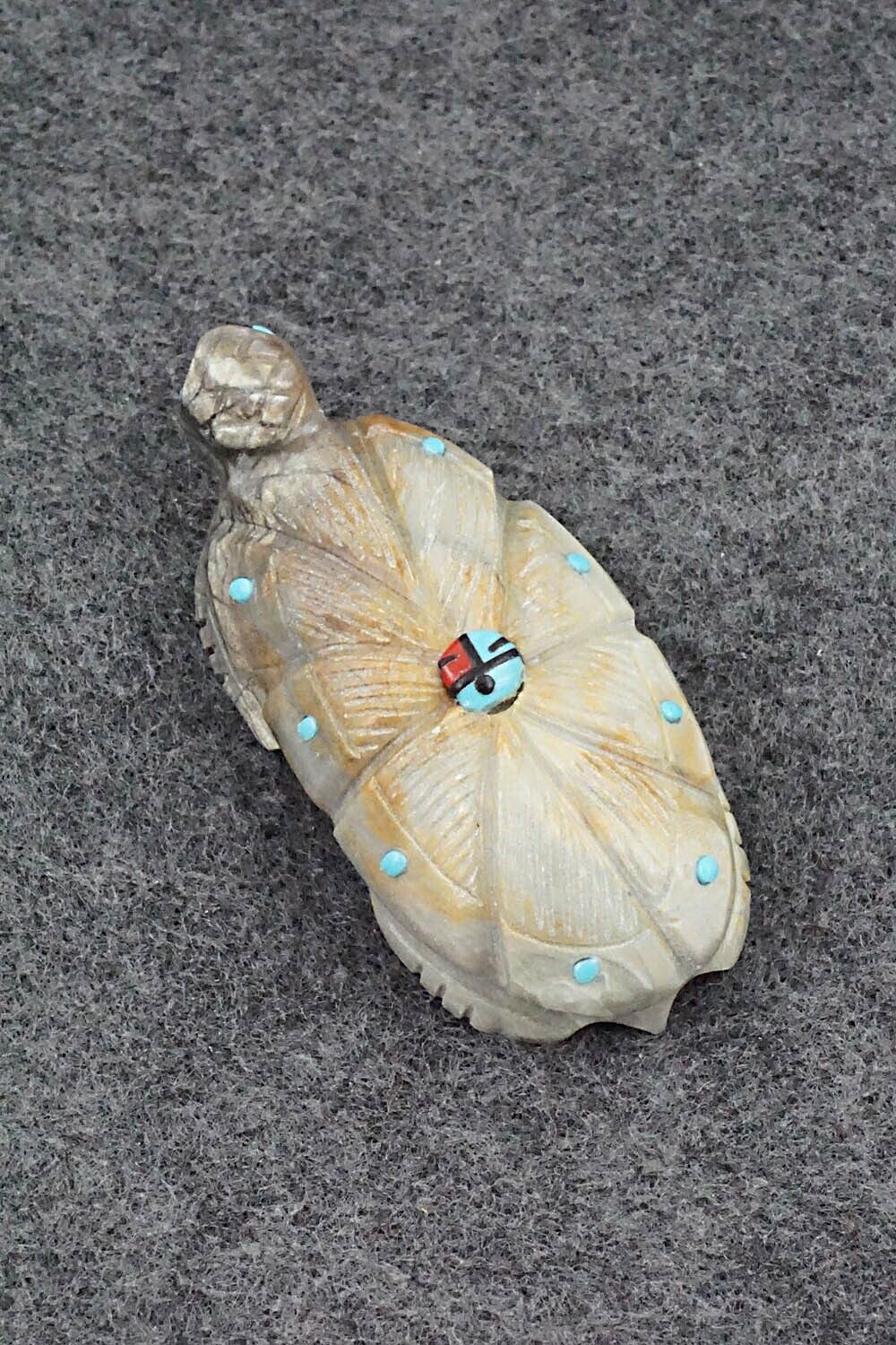 Turtle Zuni Fetish Carving - Danette Laate