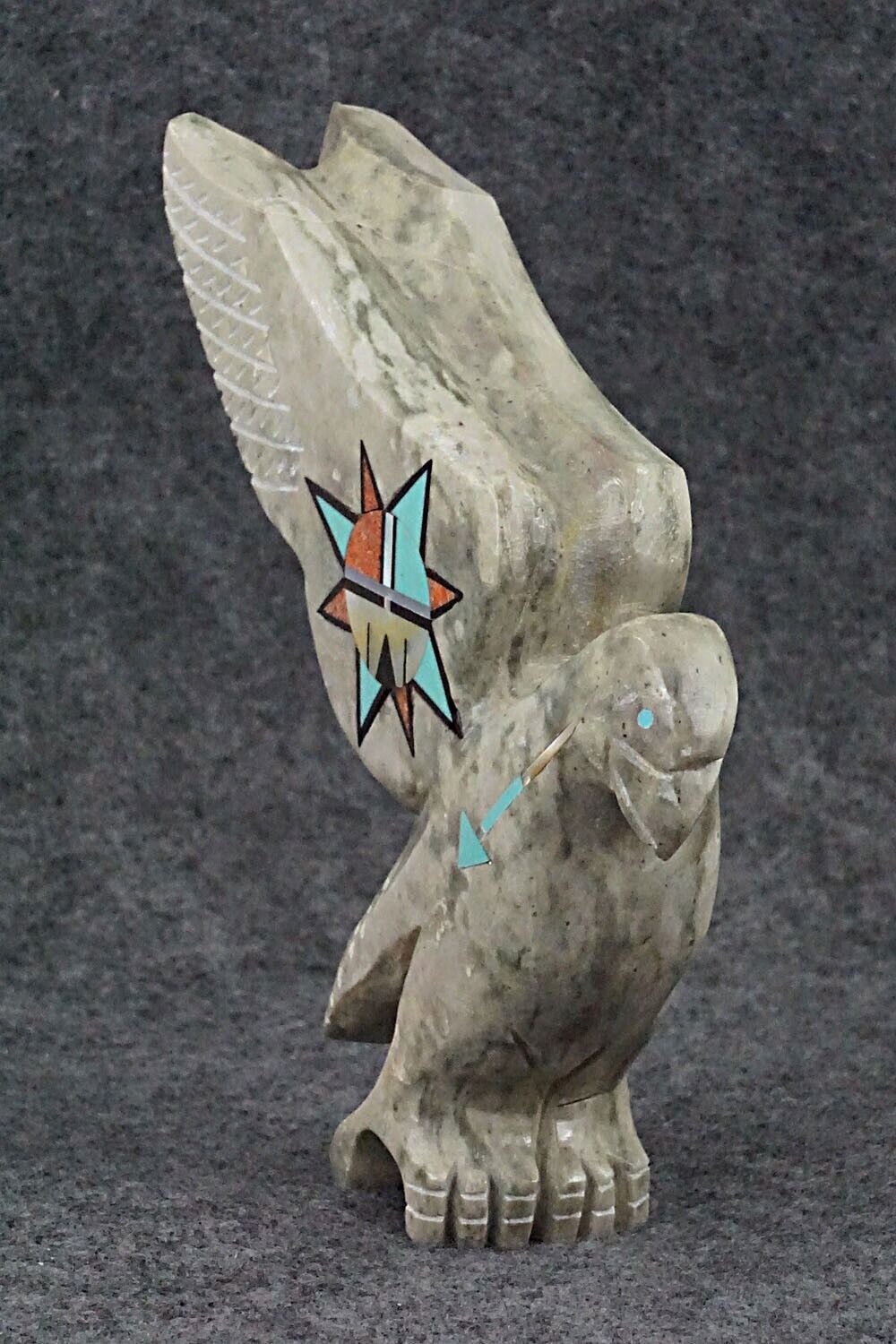 Eagle Zuni Fetish Carving - Andres Lementino