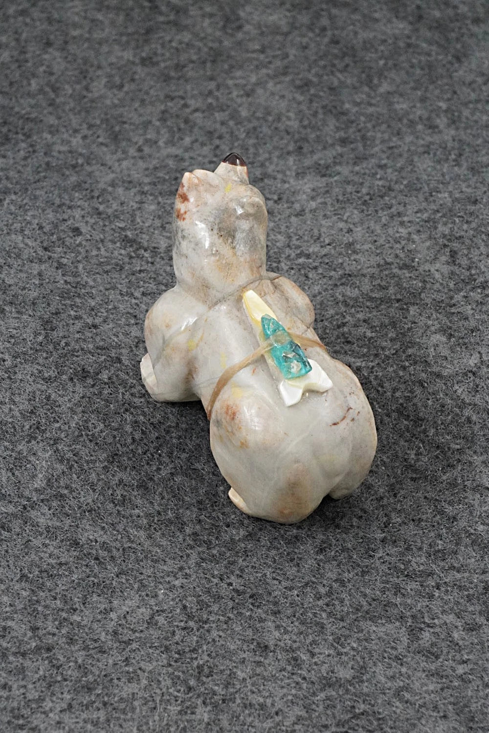 Bear Zuni Fetish Carving - Freddie Leekya