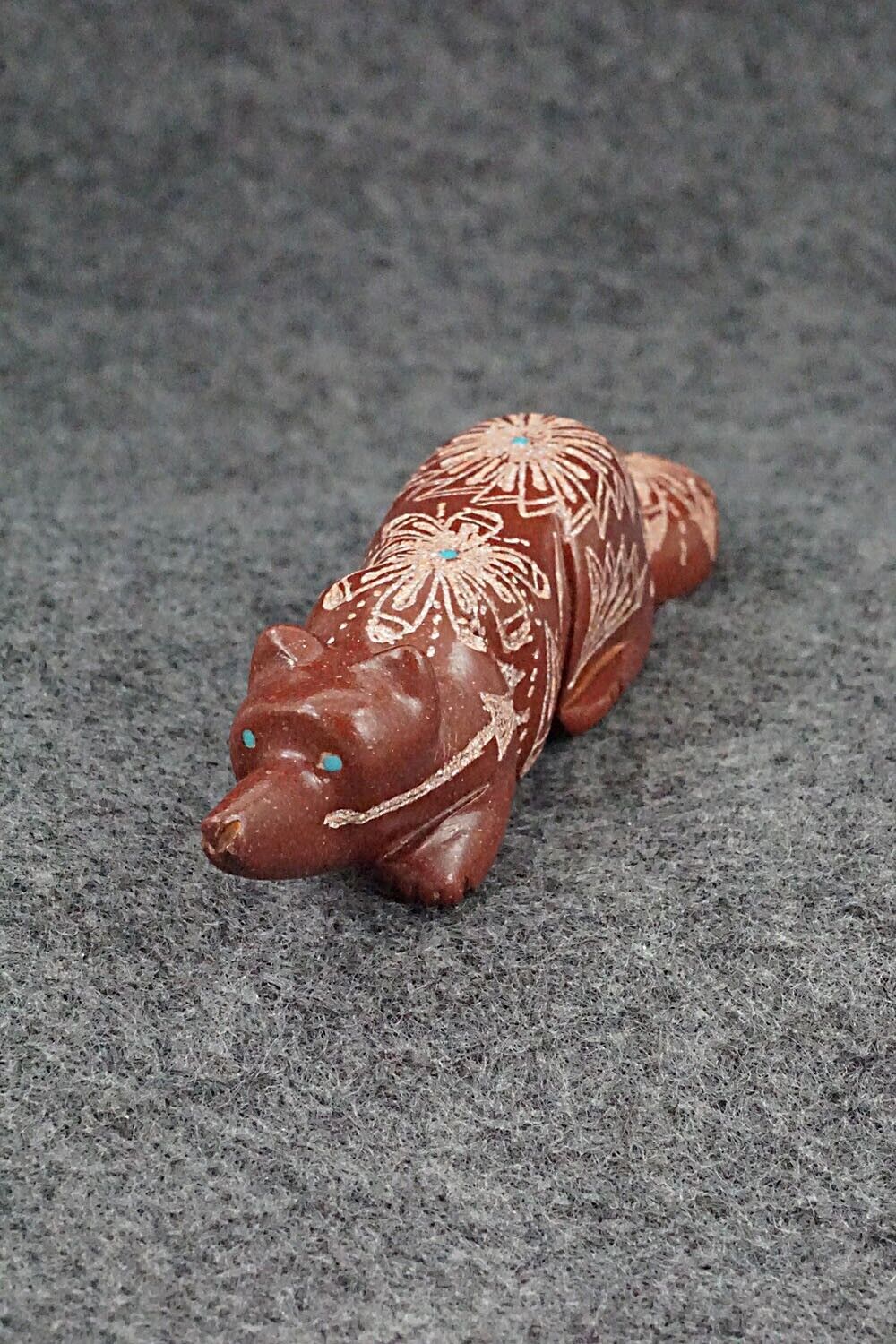 Wolf Zuni Fetish Carving - Adrian Cachini