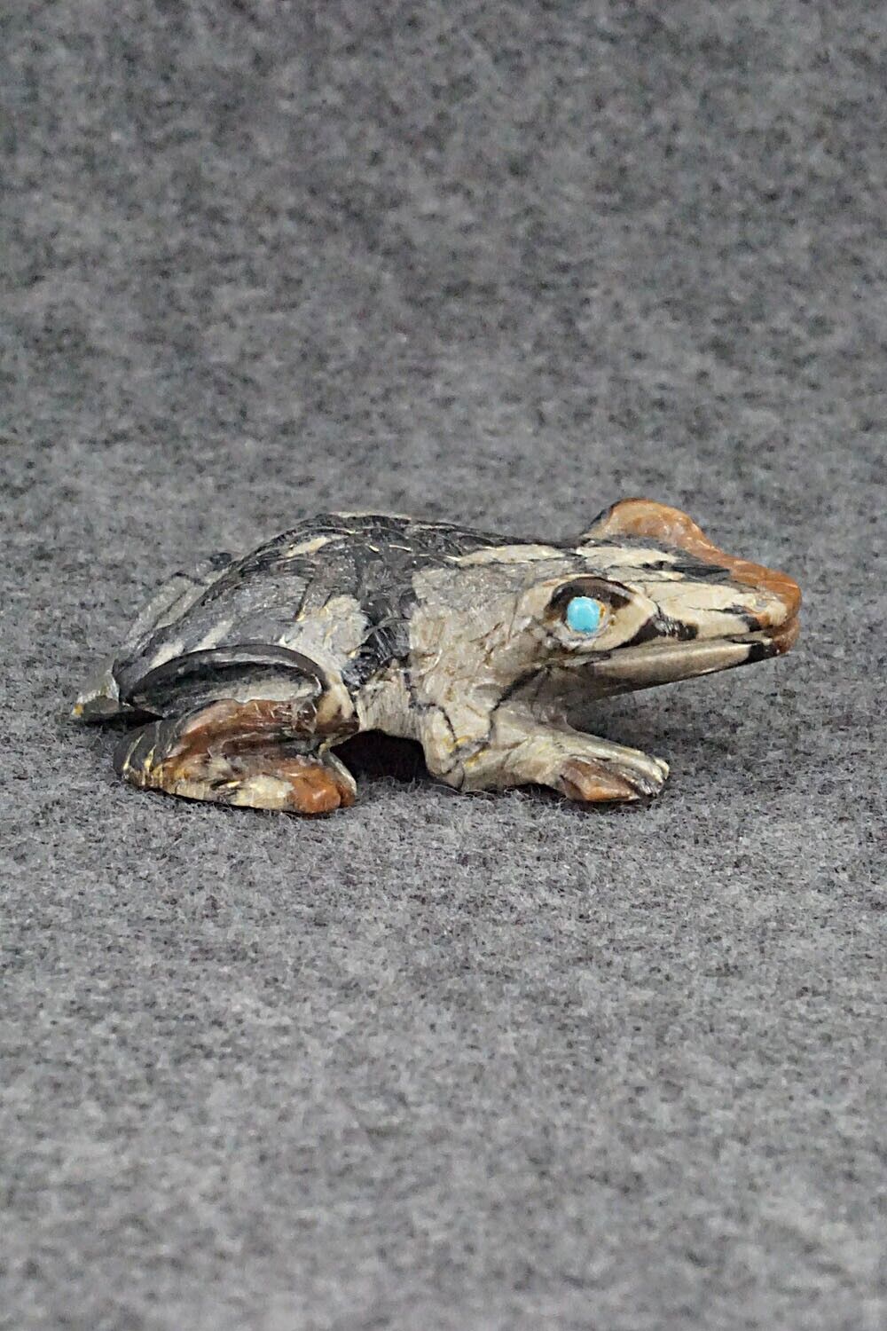 Frog Zuni Fetish Carving - Dana Malani