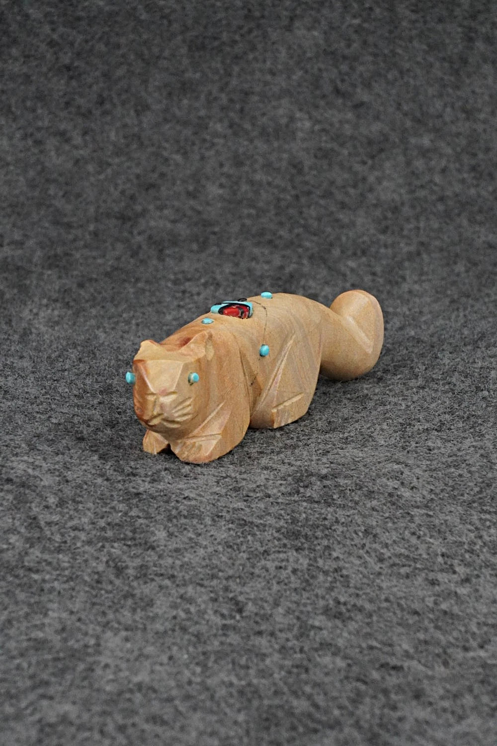 Mountain Lion Zuni Fetish Carving - Danette Laate