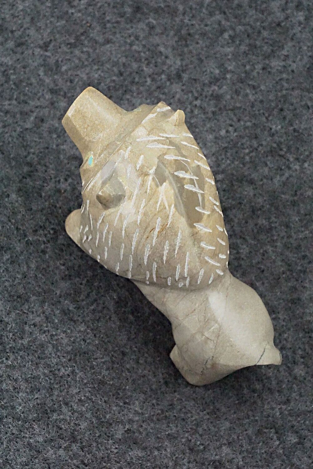 Lion Zuni Fetish Carving - Enrike Leekya