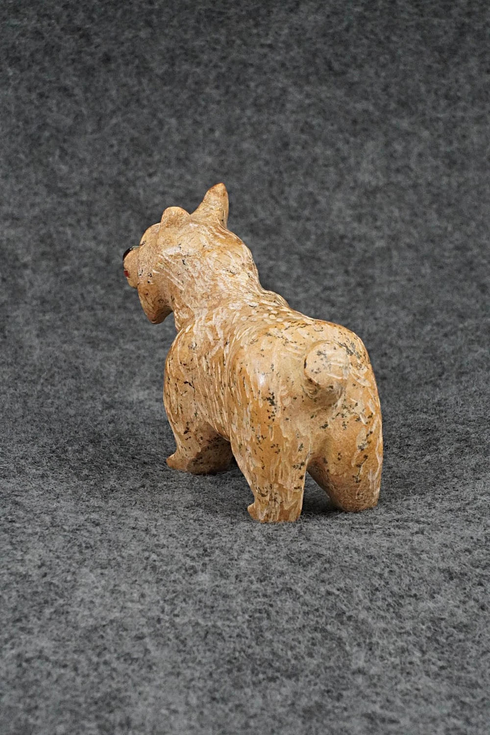 Bobcat Zuni Fetish Carving - Freddie Leekya