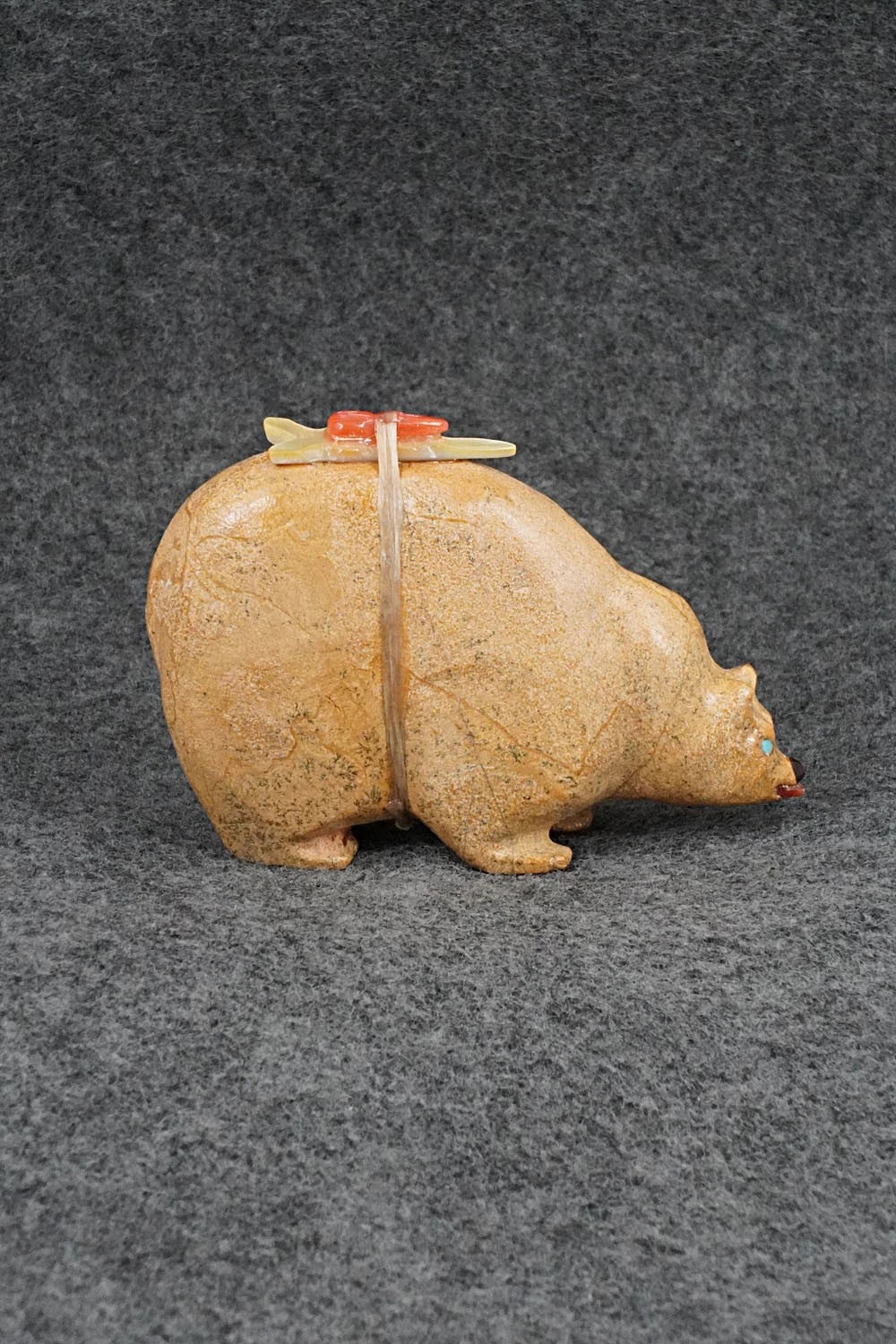 Bear Zuni Fetish Carving - Freddie Leekya