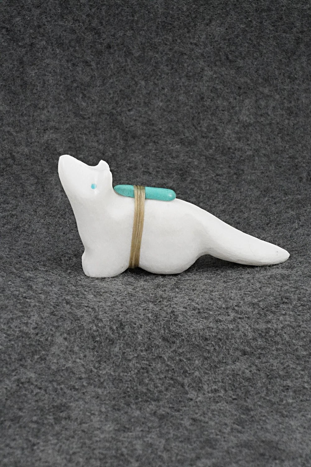 Wolf Zuni Fetish Carving - Herbert Halate