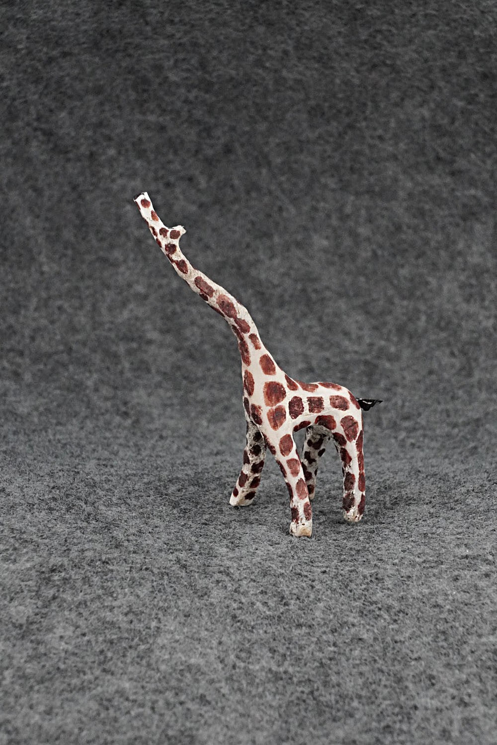 Giraffe Zuni Fetish Carving - Ruben Najera