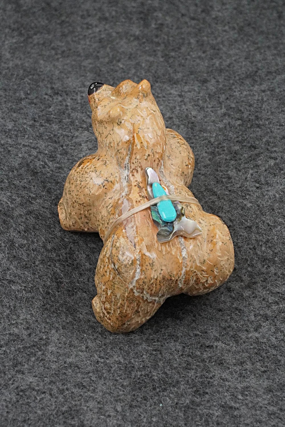 Bear Zuni Fetish Carving - Freddie Leekya