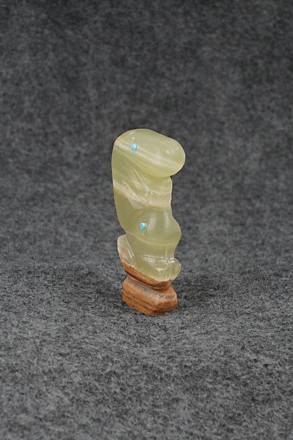 Dinosaur Zuni Fetish Carving - Alexander Chavez