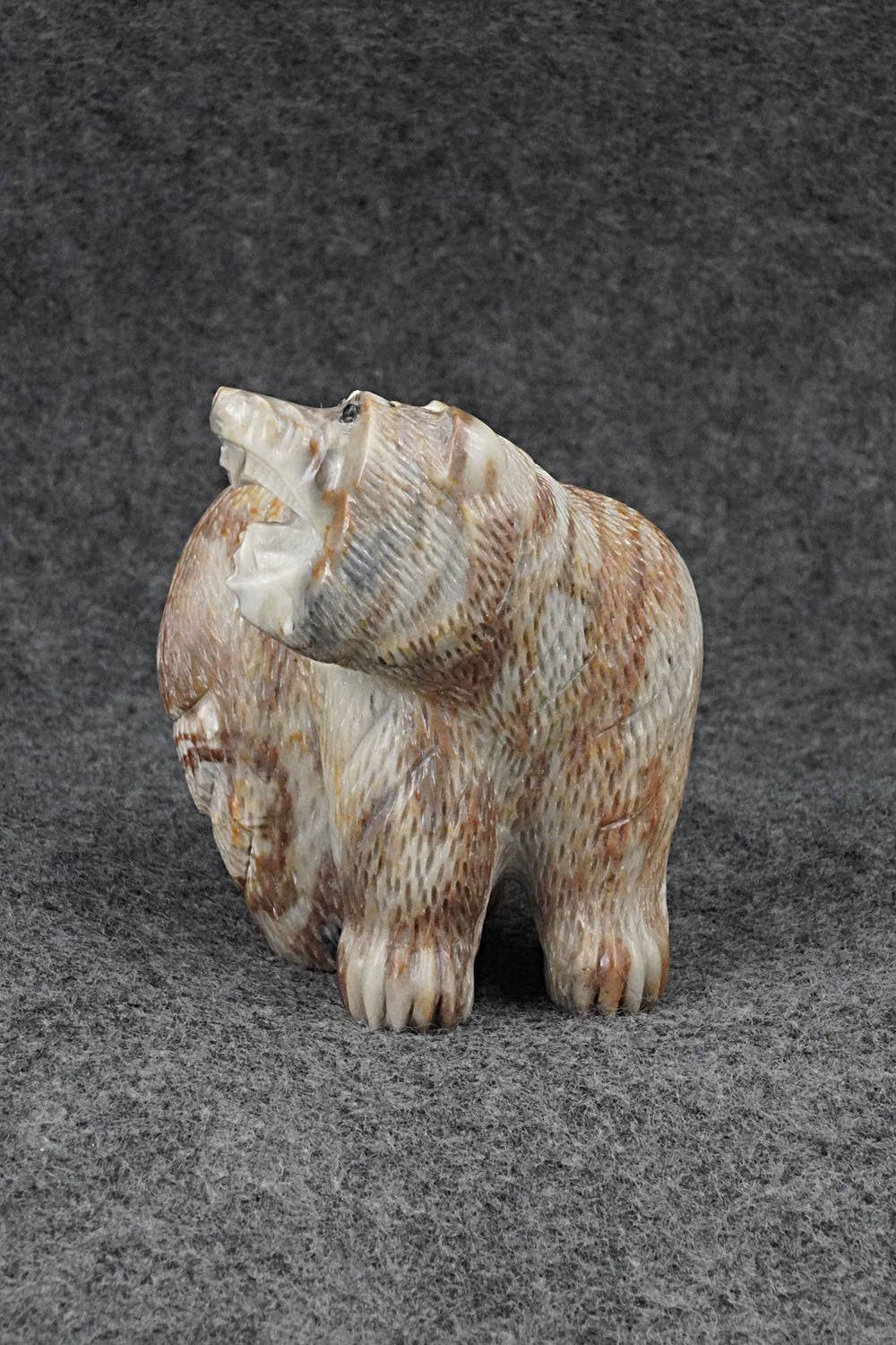 Bear Zuni Fetish Carving - Terrance Panteah