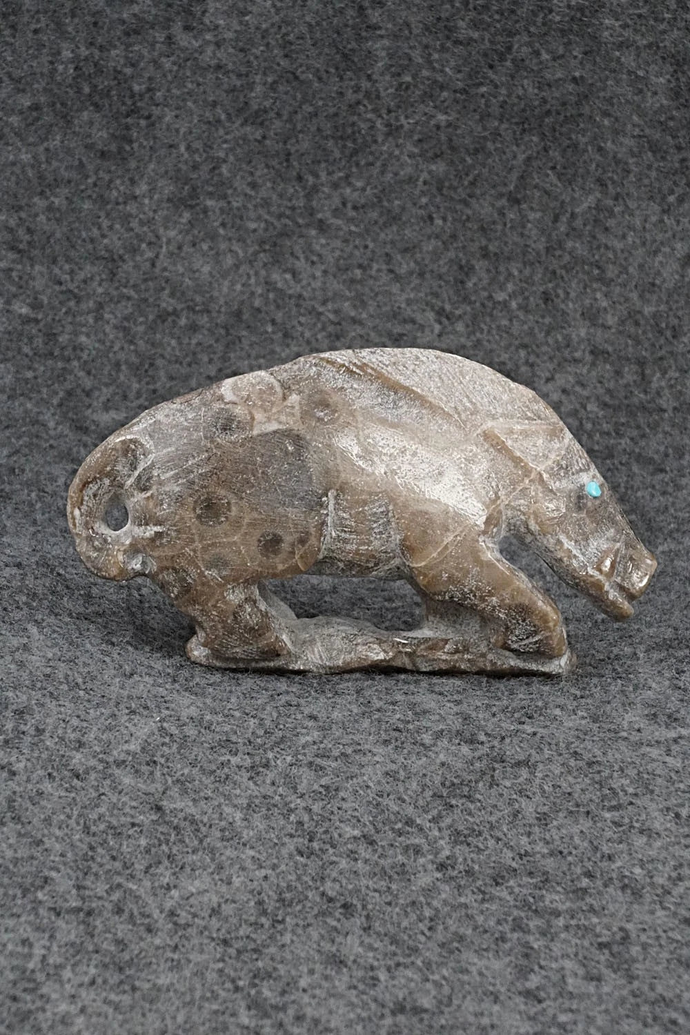 Hog Zuni Fetish Carving - Derrick Kammasee