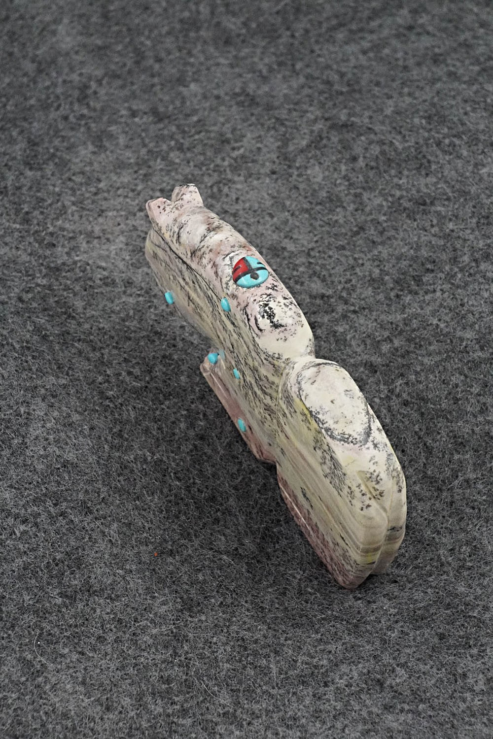 Bear Zuni Fetish Carving - Dannette Laate