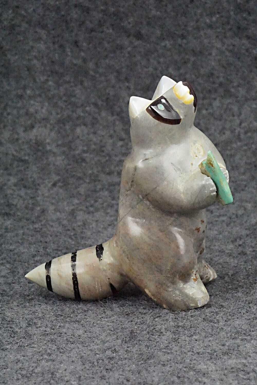 Racoon Zuni Fetish Carving - Enrike Leekya