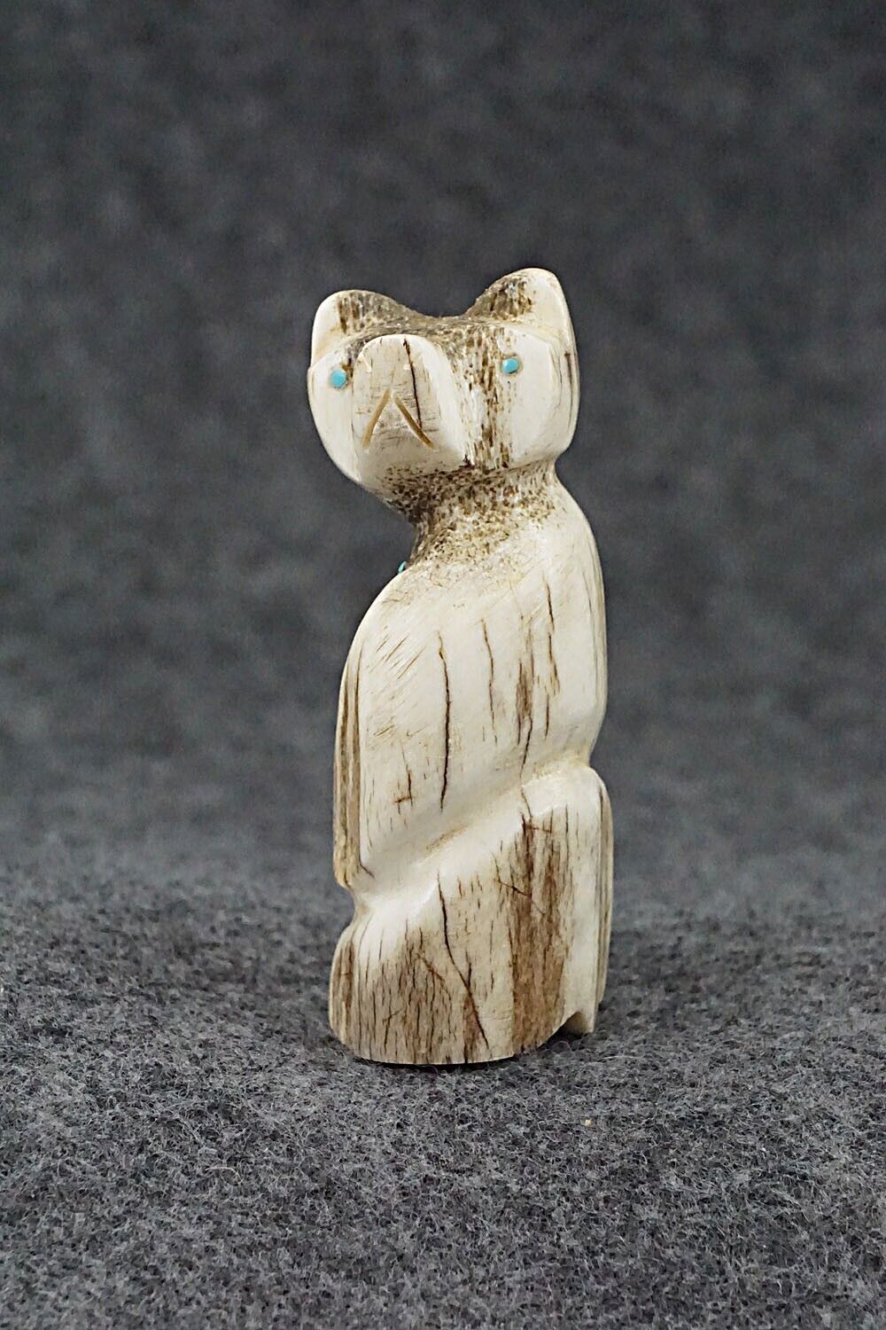Bear Zuni Fetish Carving - Brandon Phillips