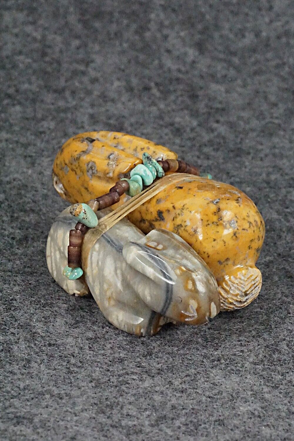 Rabbits Zuni Fetish Carving - Daisy Natewa