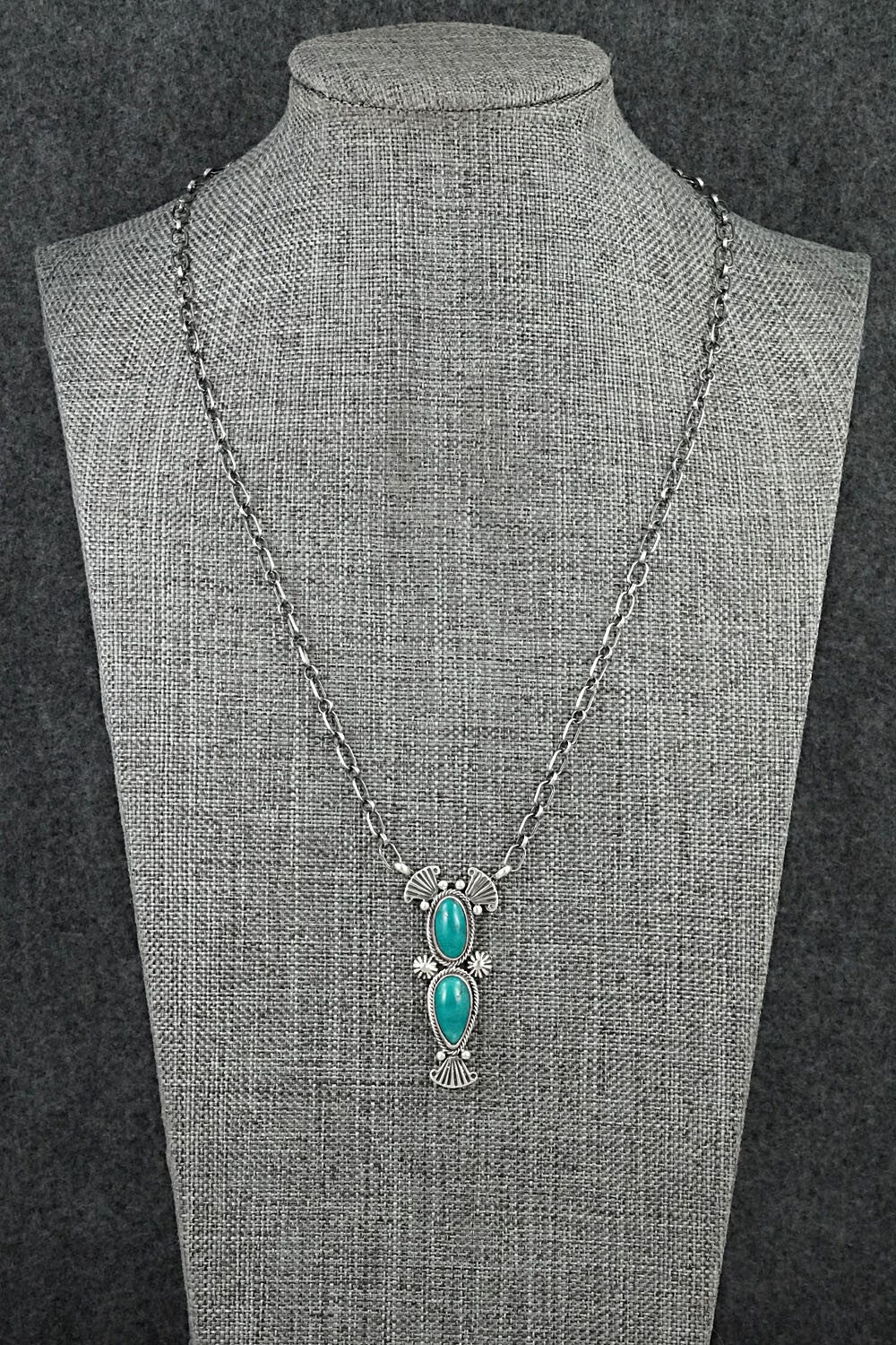 Turquoise & Sterling Silver Necklace - Verley Betone