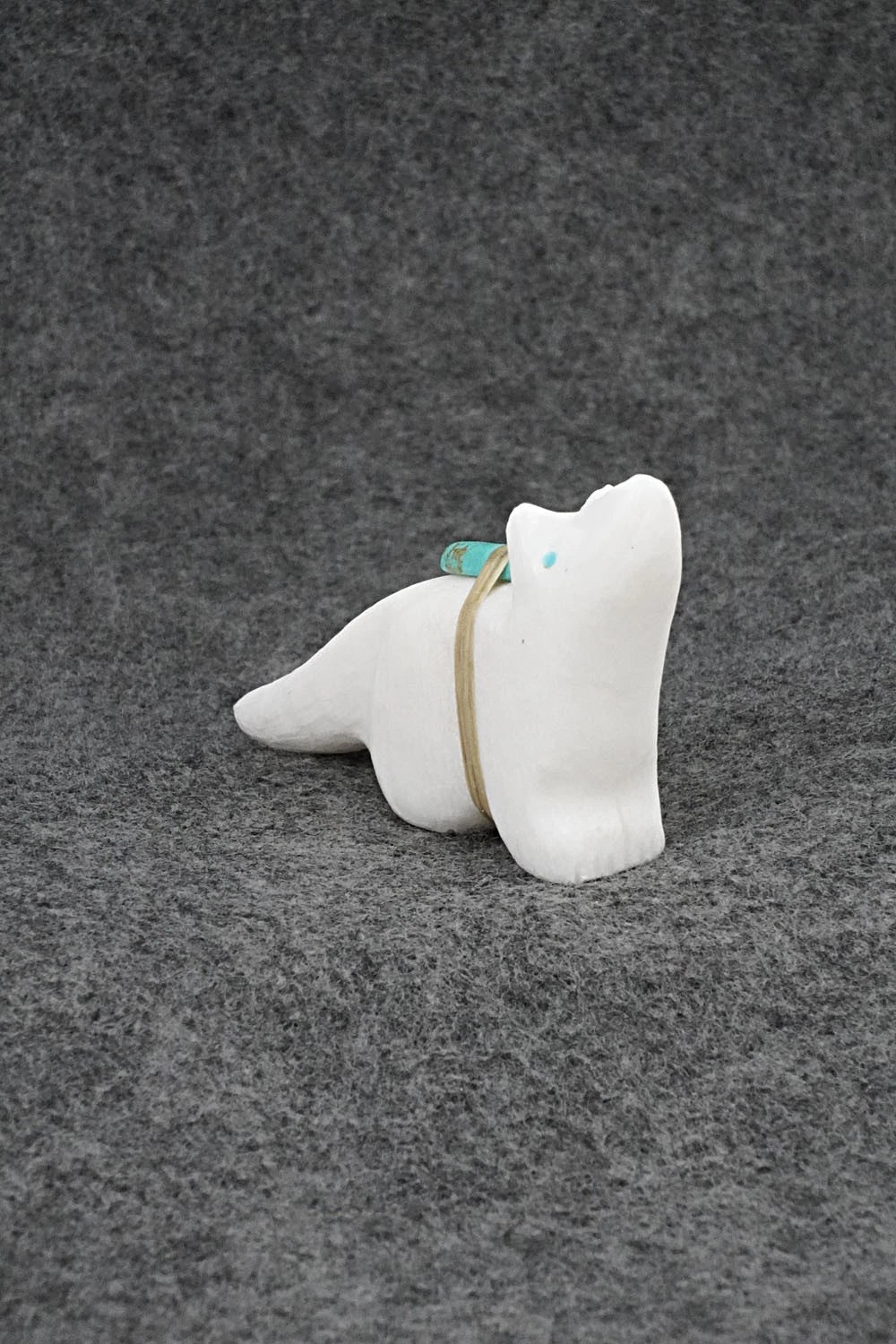 Wolf Zuni Fetish Carving - Herbert Halate