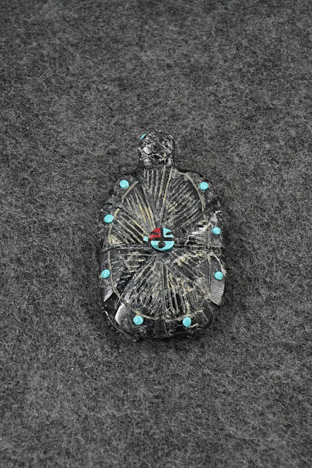 Turtle Zuni Fetish Carving - Danette Laate