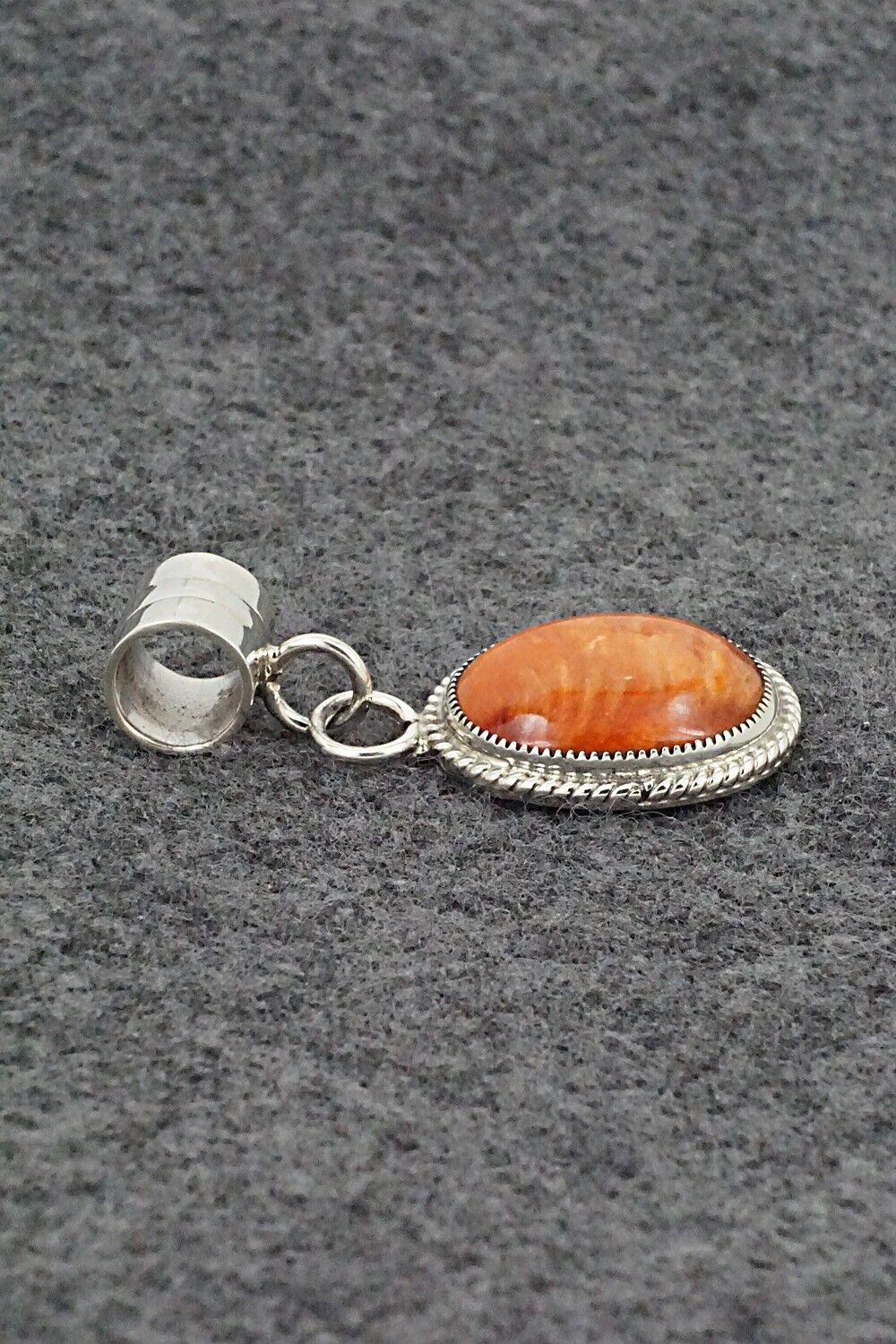 Spiny Oyster & Sterling Silver Pendant - Gregg Yazzie