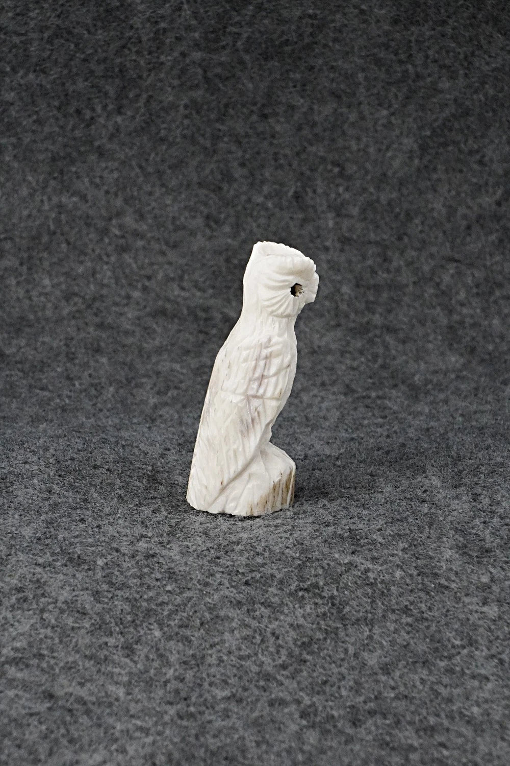 Owl Zuni Fetish Carving - Chris Peina