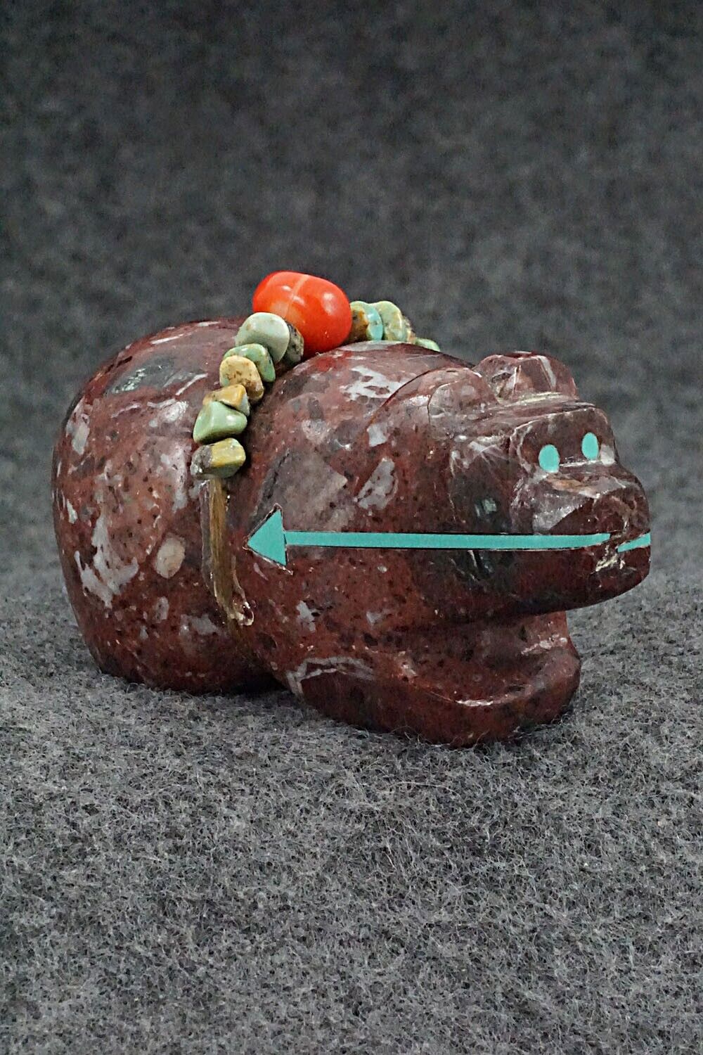 Bear Zuni Fetish Carving - Bernard Laiwakete
