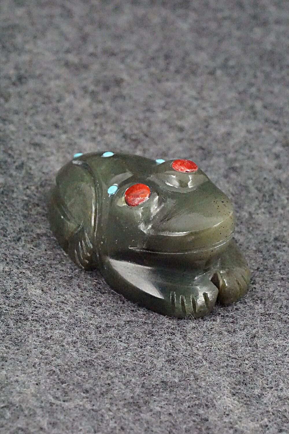 Frog Zuni Fetish Carving - Reynold Lunasee