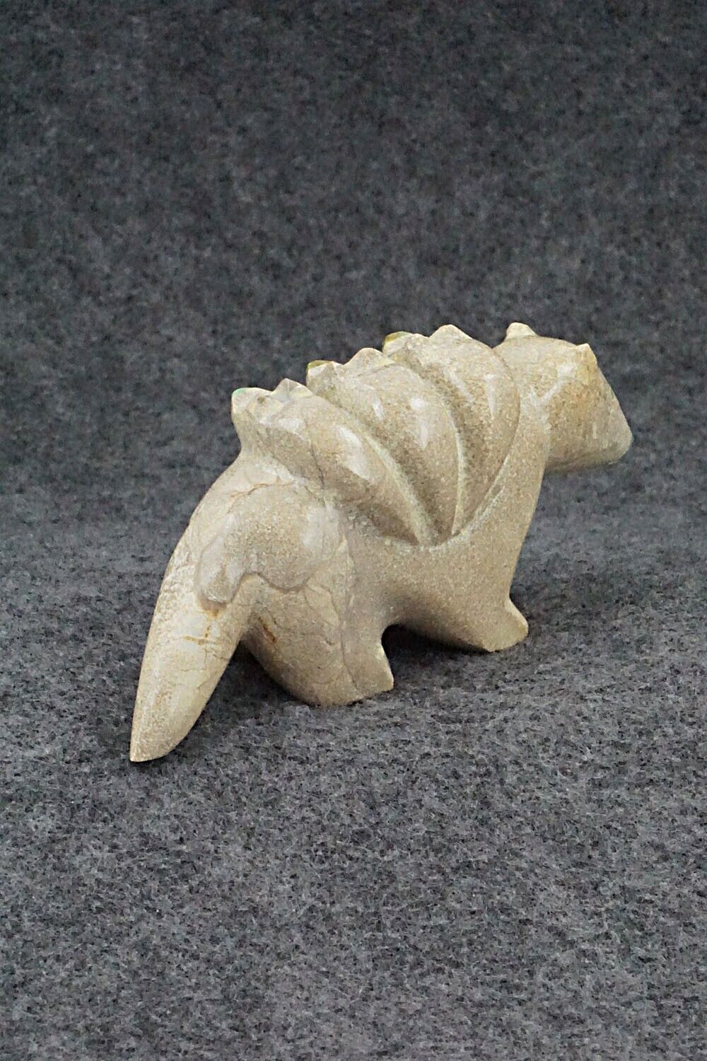 Opossum with Joeys Zuni Fetish Carving - Enrike Leekya
