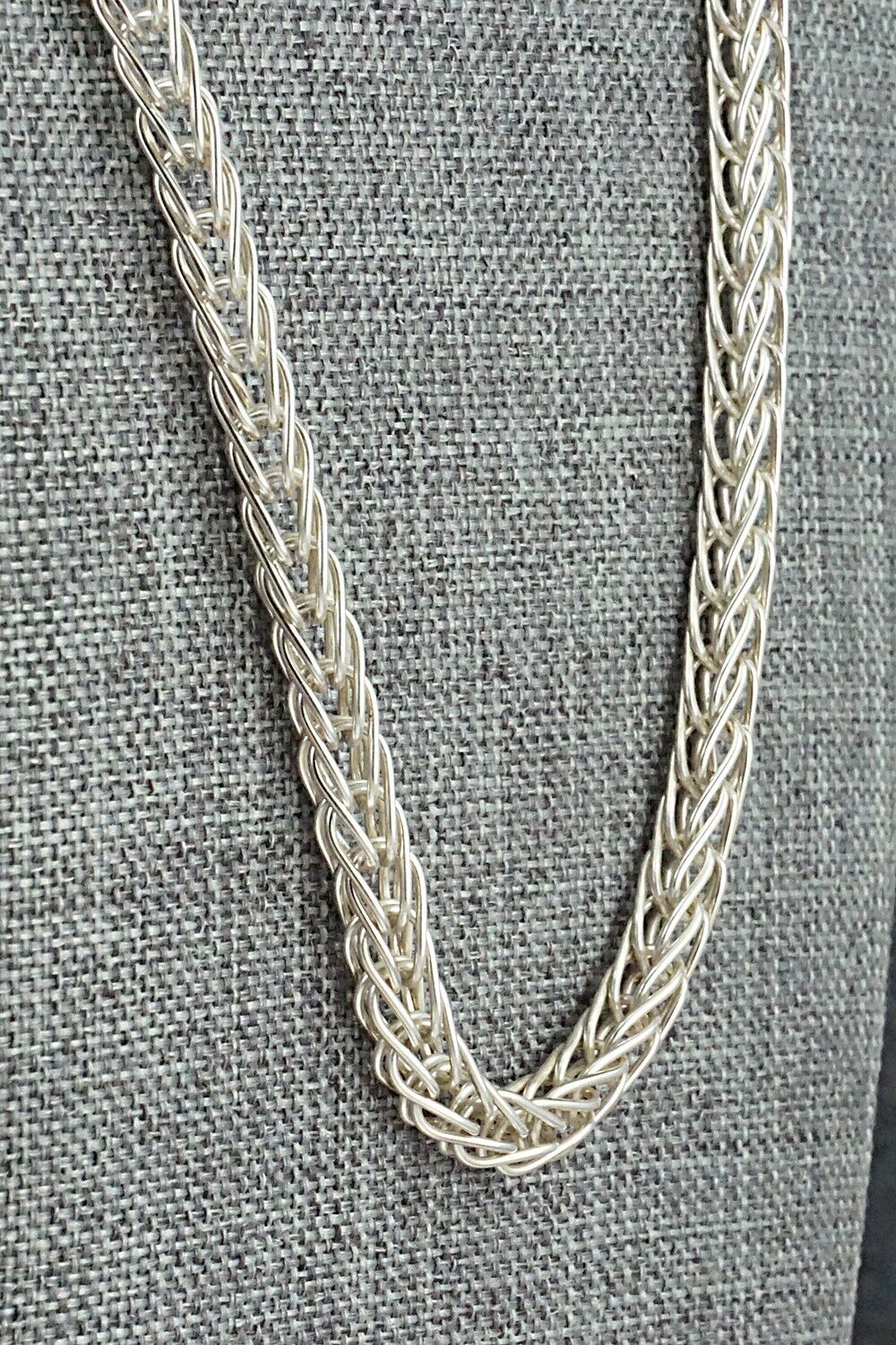 Sterling Silver Chain Necklace 24" - Smokey Gchachu