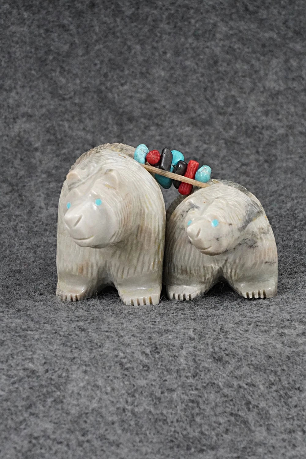 Bear Zuni Fetish Carving - Farlan & Paulette Quam