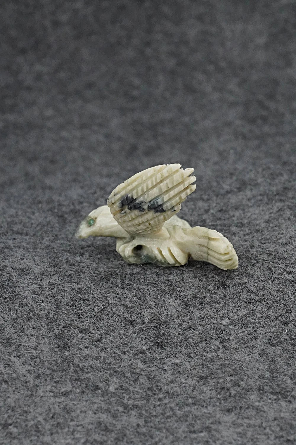 Eagle Zuni Fetish Carving - Cody Cheama