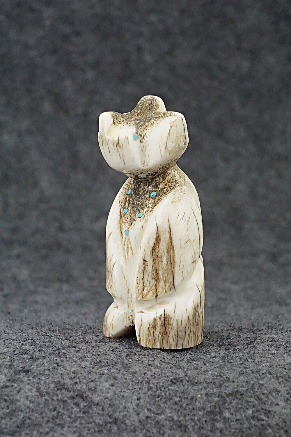 Bear Zuni Fetish Carving - Brandon Phillips