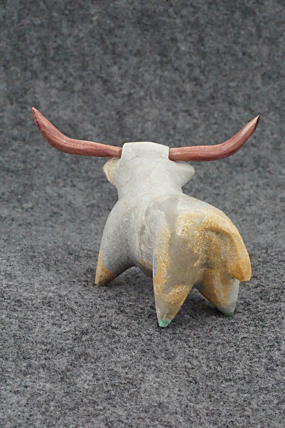 Longhorn Zuni Fetish Carving - Enrike Leekya