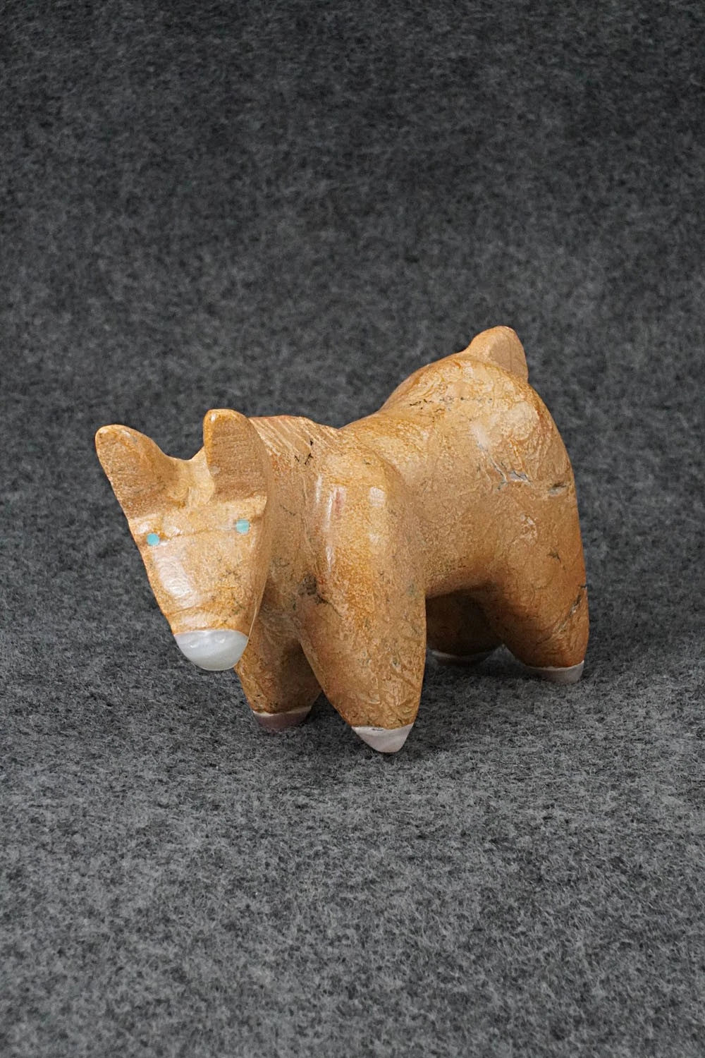 Donkey Zuni Fetish Carving - Freddie Leekya