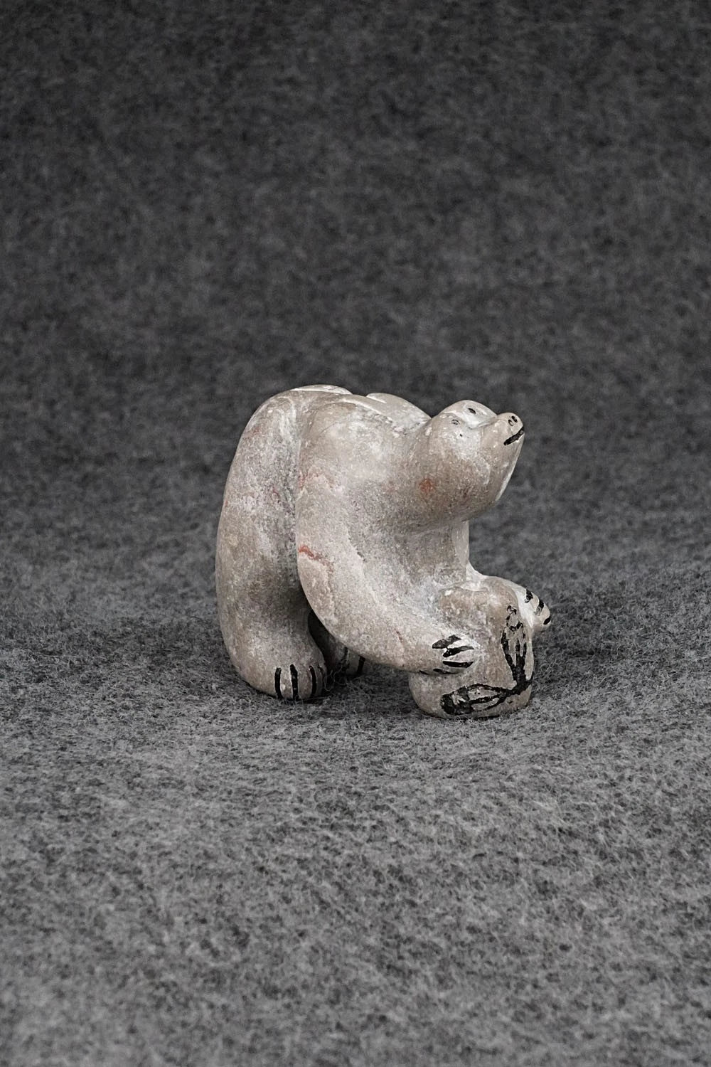 Bear Zuni Fetish Carving - Rick Kallestewa