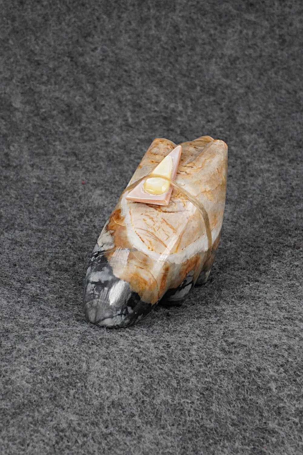 Badger Zuni Fetish Carving - Delvin Leekya
