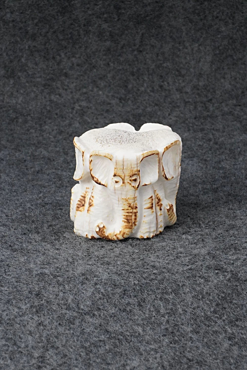 Elephant Zuni Fetish Carving - Maxx Laate